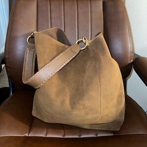 The PERFECT Fall Brown Suede Bag